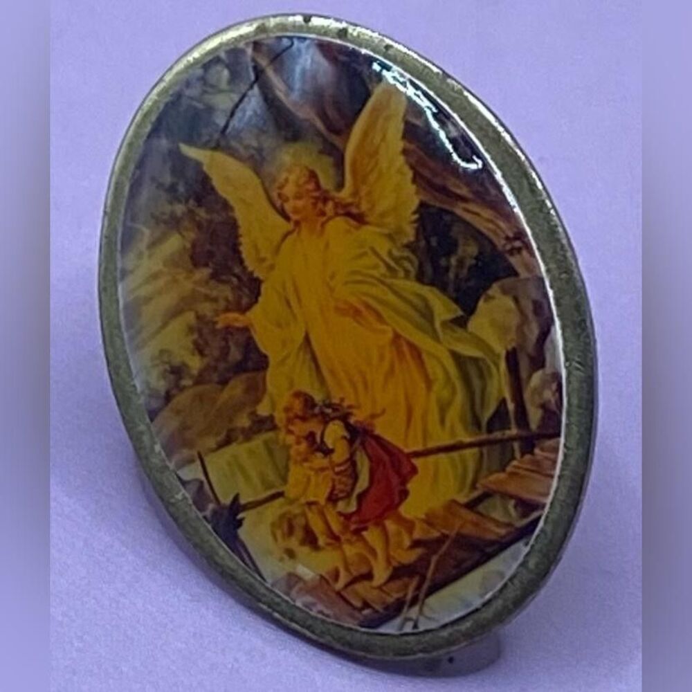 Guardian Angel Religious Oval Lapel Pin Brooch Gold Tone Picture Badge Vintage